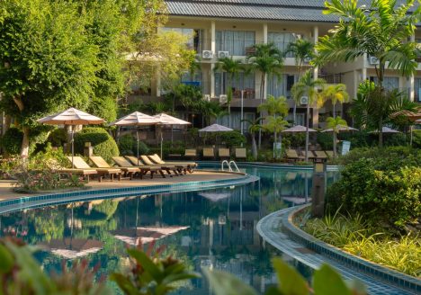 芭達雅｜The Green Park Resort Pattaya 三星級度假村（一泊一食）